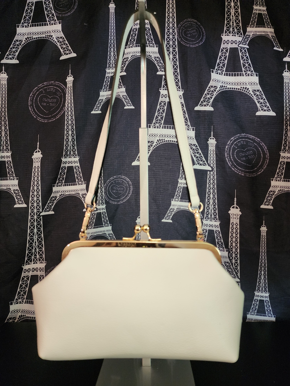 Classic White Leather Frame-Top Shoulder Bag
